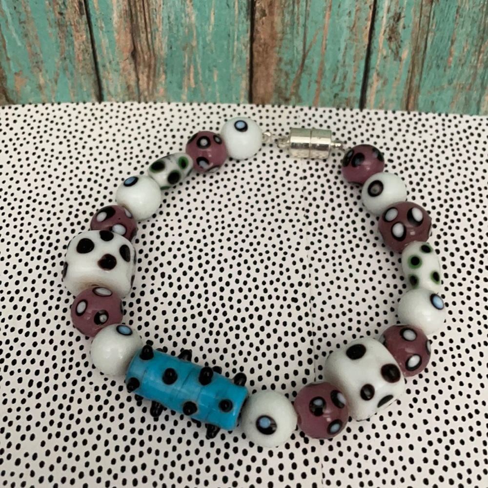 Greek Evil Eye Milk Glass Lampwork Bead Bracelet w Silver Magnet Closure